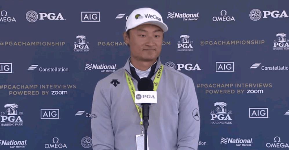 中国高尔夫选手创造历史美媒焦点却在帽子上...