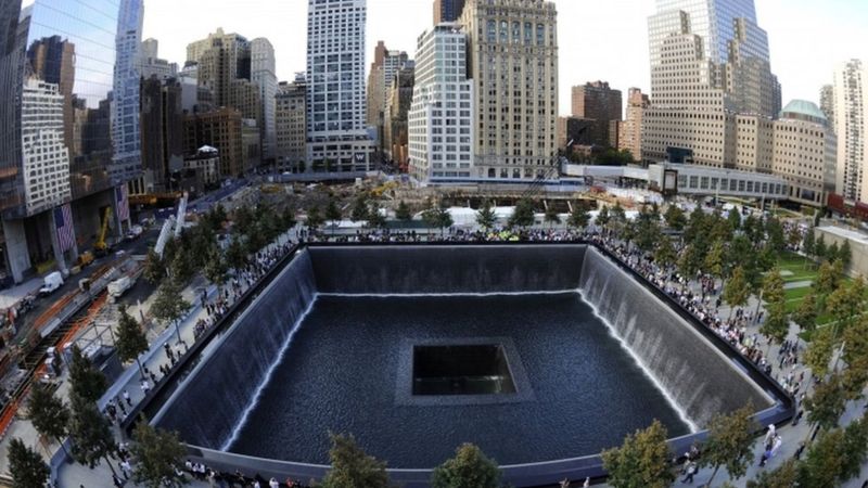 纽约世贸大厦原址的纪念公园