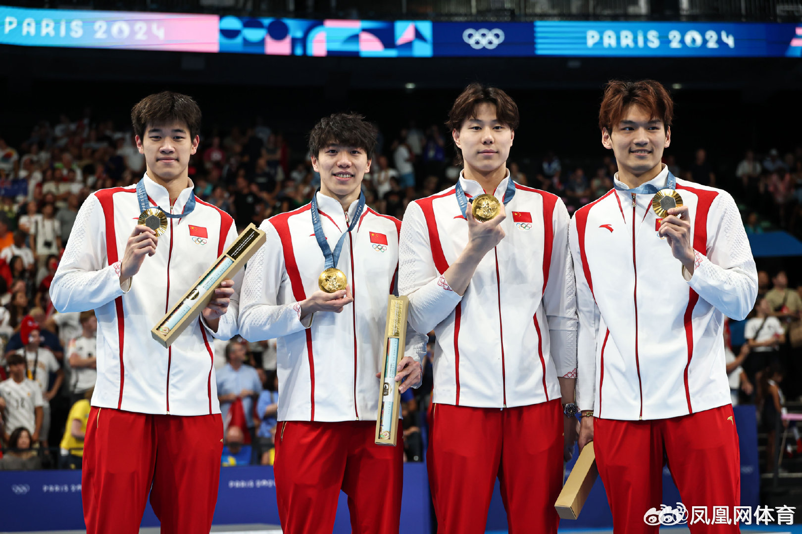 中国男子游泳队打破美国垄断夺金  